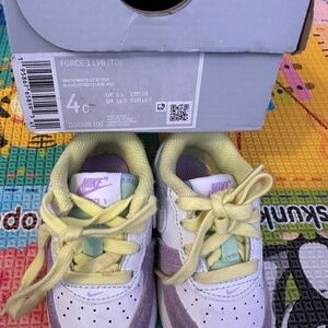 Nike Kids Force 1 LV8 Sneakers - White, Purple, Yellow